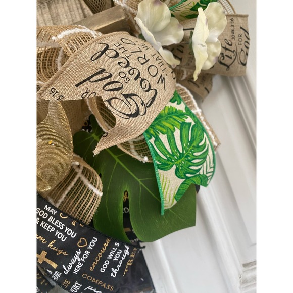 Wooden Christian He is Risen From the Tomb Sign Deco Mesh Ribbon Easter wreath - Picture 8 of 10